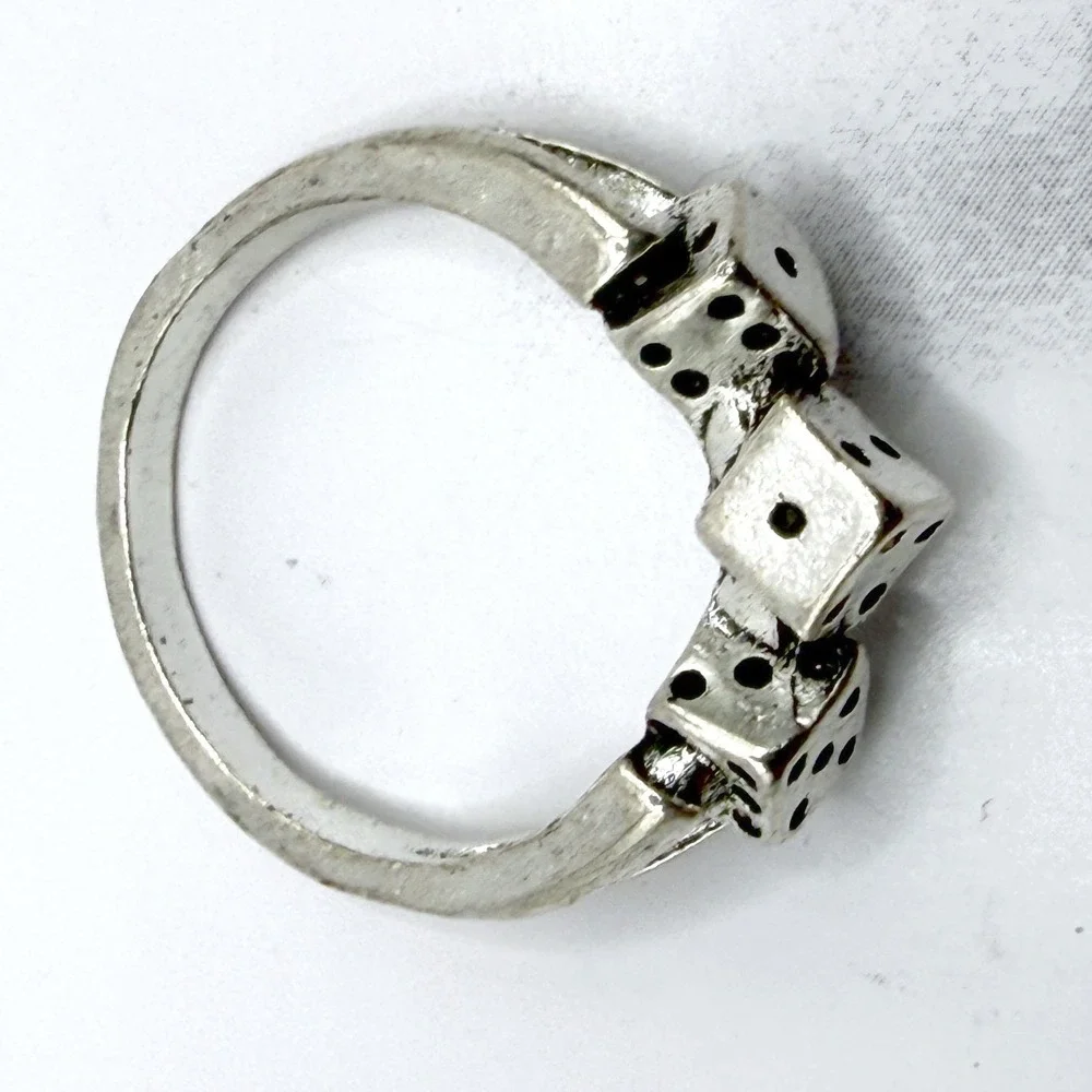 Silver Tone Dice Ring Size 9 Lucky Casino Novelty Statement Ring